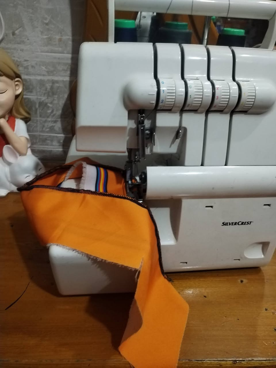 مكينه اوفر نظيفه ب ٢٠٠ وبيهه مجال


**إذا كنت صاحب هذا الإعلان وتريد حذفه لأي سبب، رجاءا أرسل رسالة إلى الدعم الفني**