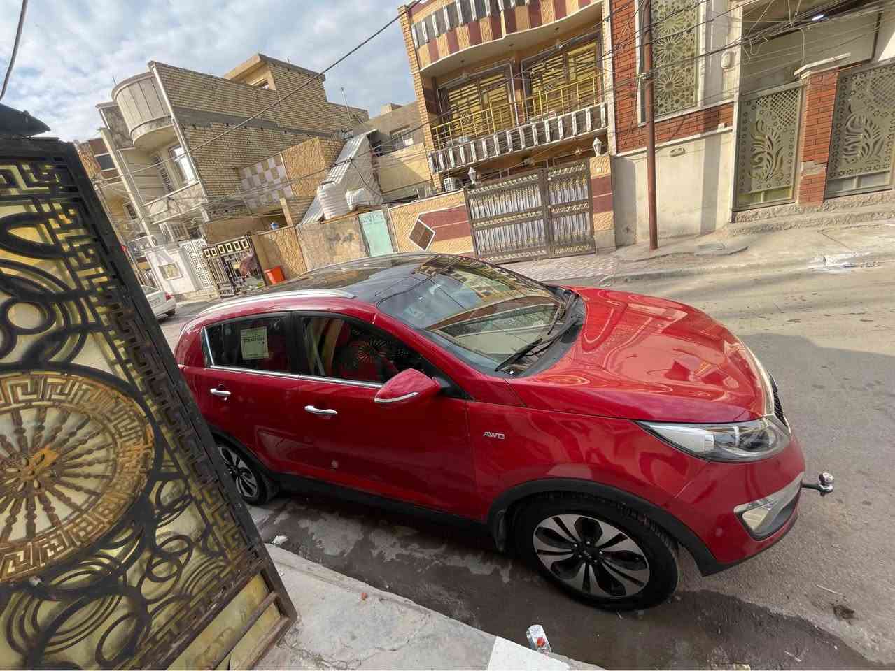 السلام عليك 
———————-
للبيع والمراوس ..
كيا سبورتج ٢٠١١ أمريكيه حادثهة جاملغ امامي عكس السايق نفسه مصلح وجاملغ لخلفي نص منه صبغ موجود السونار سياره فول مواصفات بصمه شاشه كامره دواره بنراما كشنات جلد تدفئه وتبريد كشنات كشن امامي كهرباء اشاير بلمري حساس خلفي سياره حلوه ونظيفه ماشيه ٨٤ الف محرك ٢٠٠٠تيربو كير مكينه صدر امامي خلفي كله مكفول سونار موجود بلمنشور رقمهة بغداد نكليزي رقمهة حلو السعر ١٢٨ $ وبيهة مجال بسيط مكان السياره بغداد الشعلة حي الجوادين قرب السوق     
للاستفسار اكثر 
———————-
***********امير علي . بغداد, العراق
