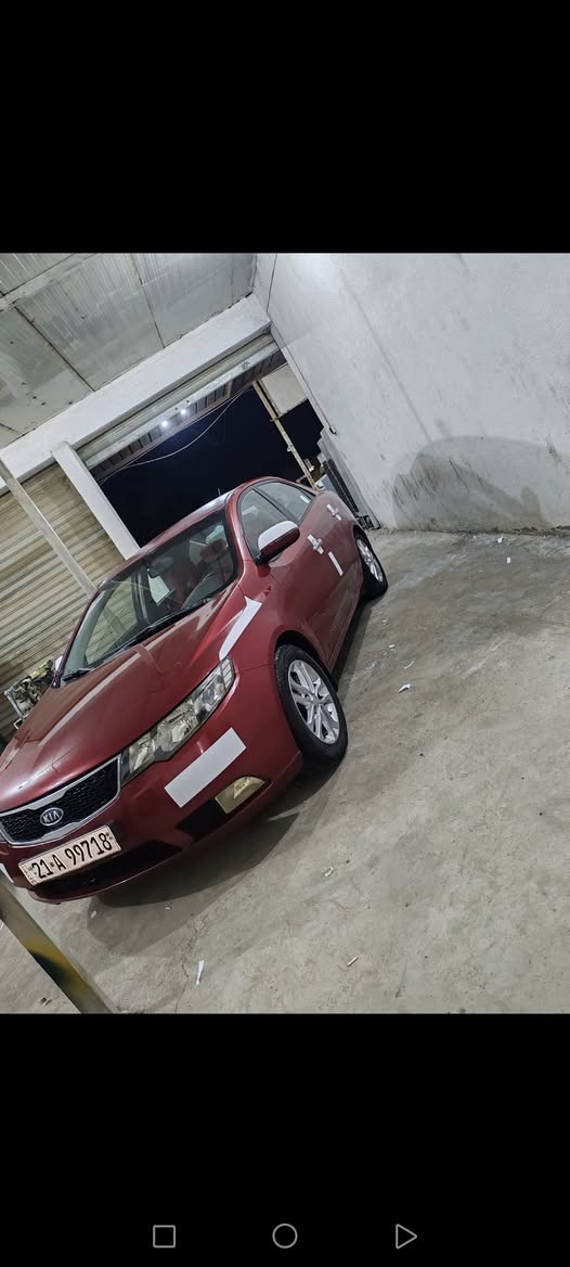 سلام عليكم سيراتو للبيع موديل ١١ خليجي السياره جاهزه للخير مابيه اي نقص مكينه كير جديد تخم تاير جديد صدر جديد بيه رش بس بنيد وخشم الجاملغ فقط عل سونار رقمه السليمانيه الجديد هزه جديد بسمي ماشيه شي قليل ولستفسار عله ***********، *********** ولسعر بصيط بيع سريع بغداد, العراق
