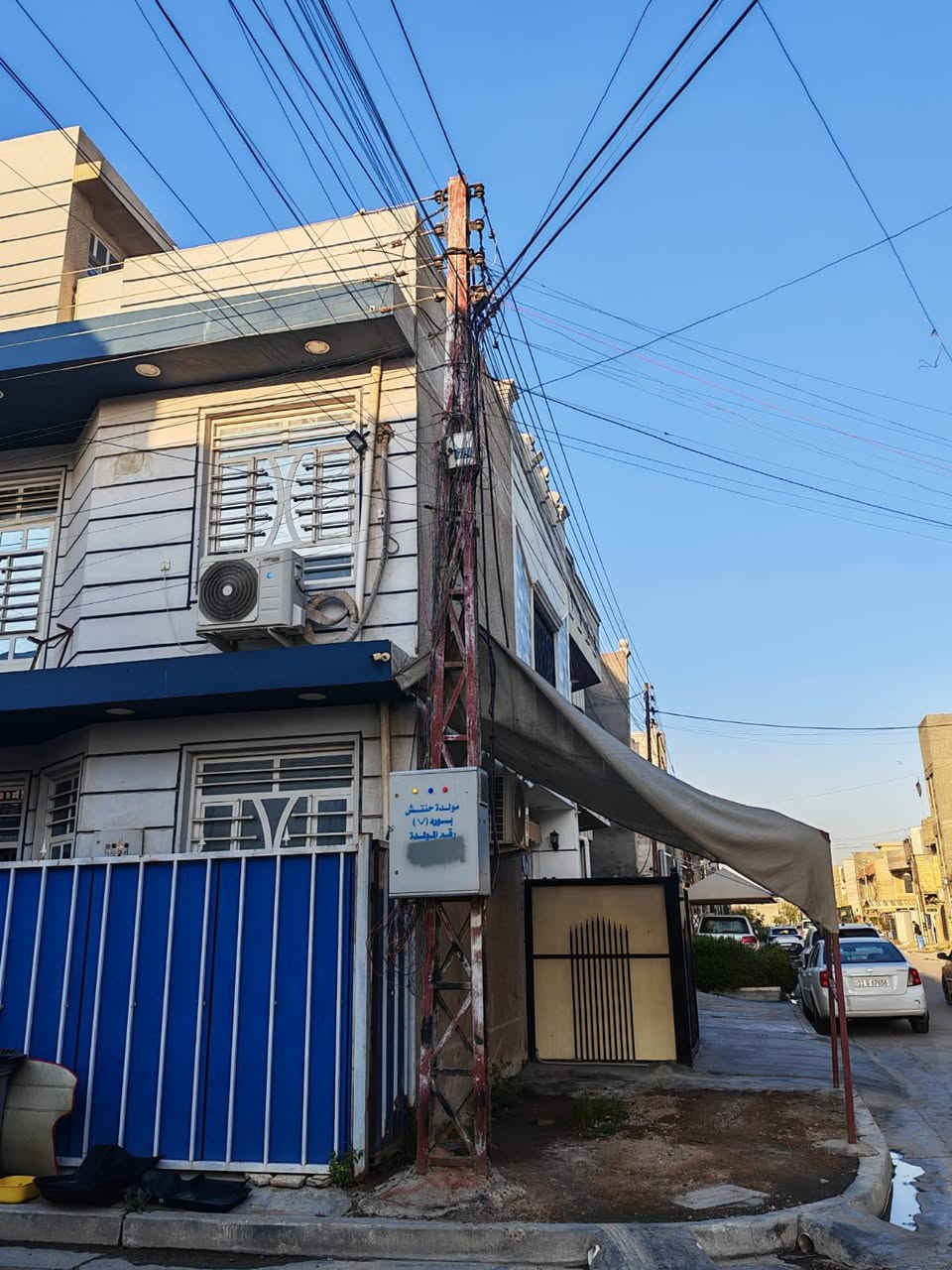 دار للبيع مساحه  50 متر
واجه 10 نزال 5 ركمغ
البناء سنة 2020
حتوي على 
الطابق الأرضي صالة ومطبخ وخدمات
الطابق الثاني غرفتين نوم
الطابق الثالث غرفة كبيرة مفتوحة
موقع حي الجهاد الشارقه
للتواصل واتساب/***********
