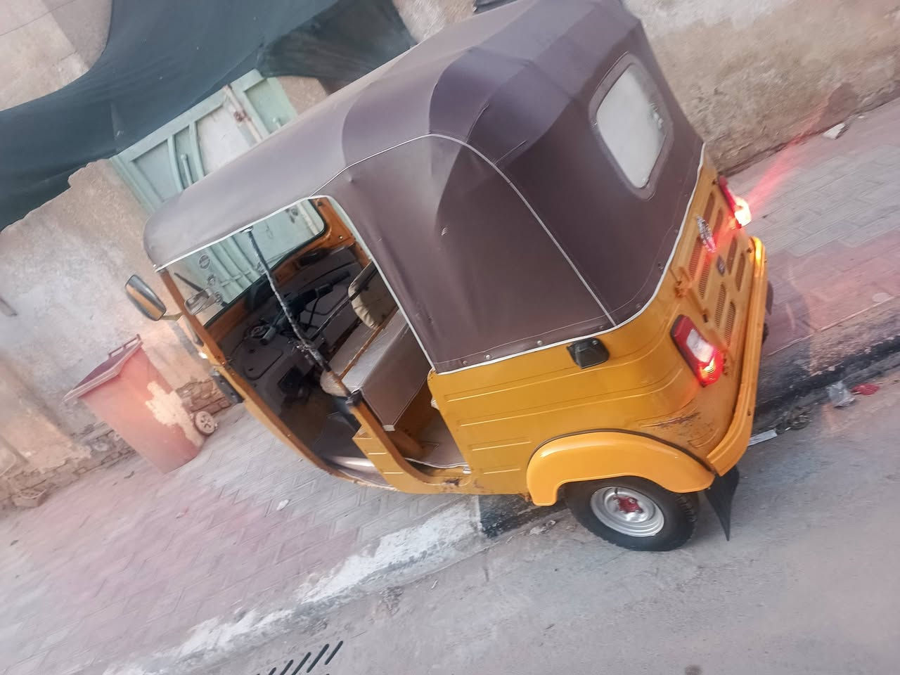 تكتك للبيع اوراق اصولي موديل 2020 تجفيت شركه ومعمره كبل للشارع مكاني طويريج ***********
