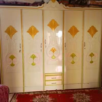 نجارة عراقية • ٤ قطع • نظيفه