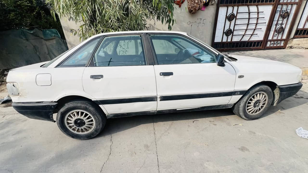 سيارة اودي موديل 88 للبيع شرط التحويل المكان كركوك
السعر18  الاستفسار ***********
