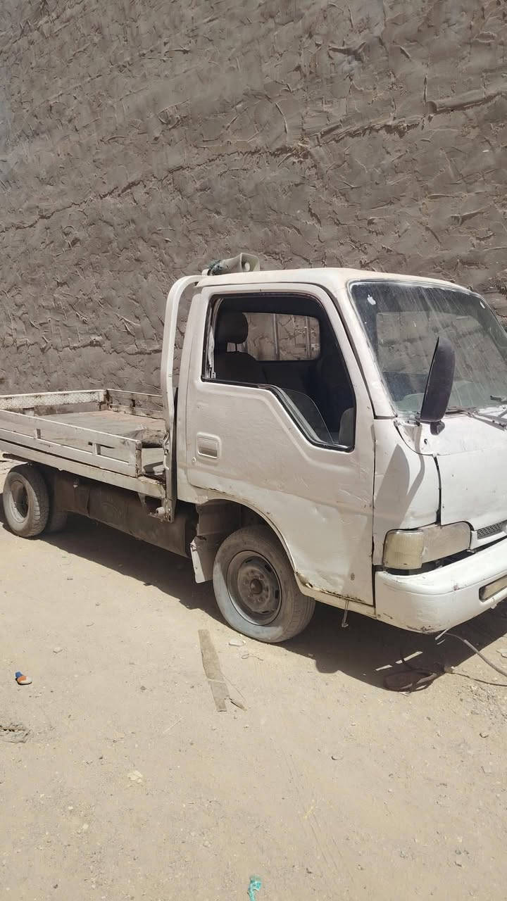 سياره حمل فنتيره لبيع بدون رقام مكينه جديده 3000 كير أكسن تايرات جديد مکان کربلا۶ رقم تصال 0771857252
***********
سياره حمل فنتيره لبيع بدون رقام مكينه جديده 3000 كير أكسن تايرات جديد مکان کربلا۶ رقم تصال 0771857252
