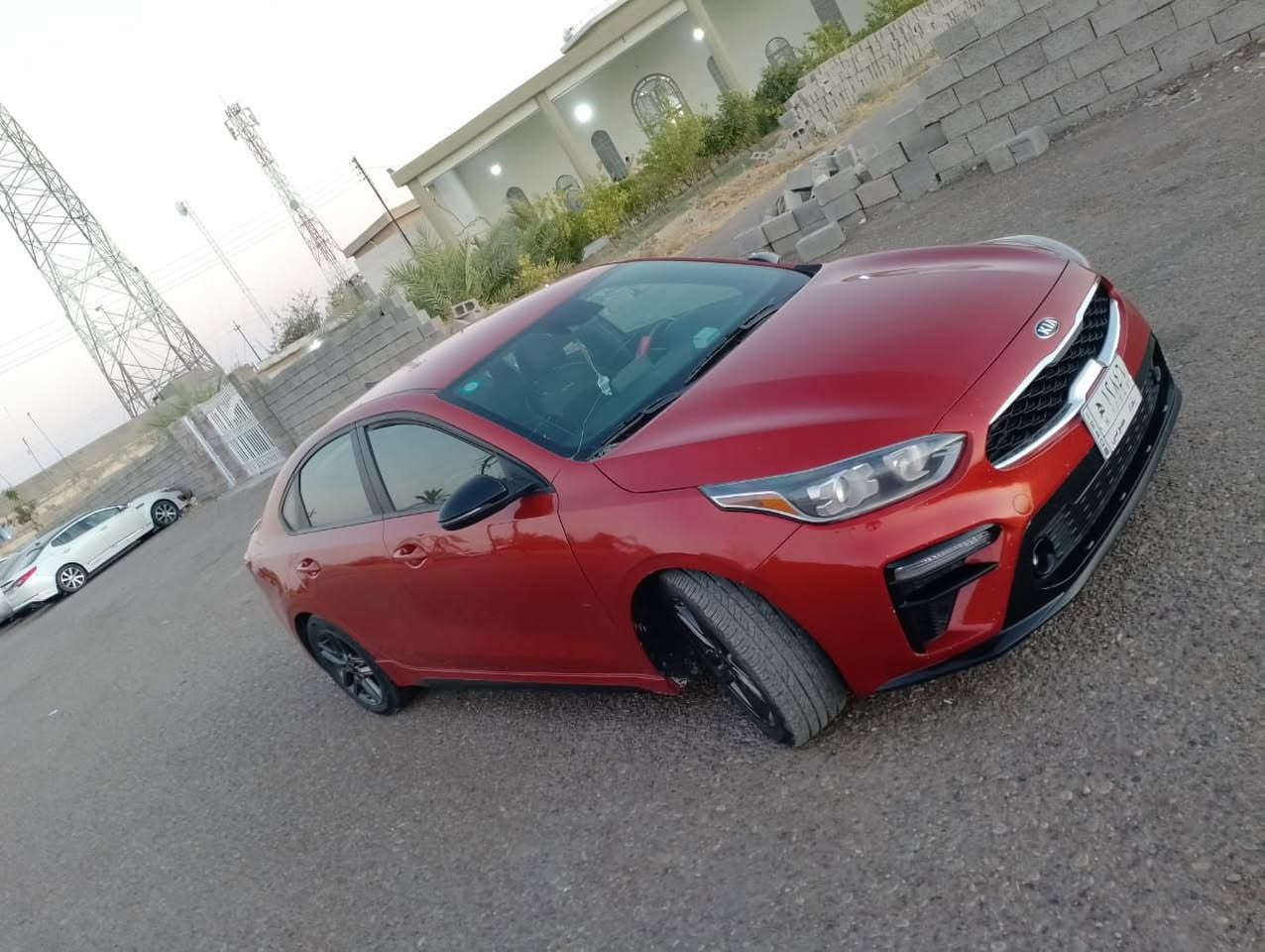 سلام عليكم كيا فورتي موديل 2021 فول جيتي لاين عدا فتحه سياره حادثه جاملغ وبنيد جديده حيل ماشيه ٥٤ مايل بغداد معوقين سعر١٥٠ وبيه مجال بسيط اتصال ***********
