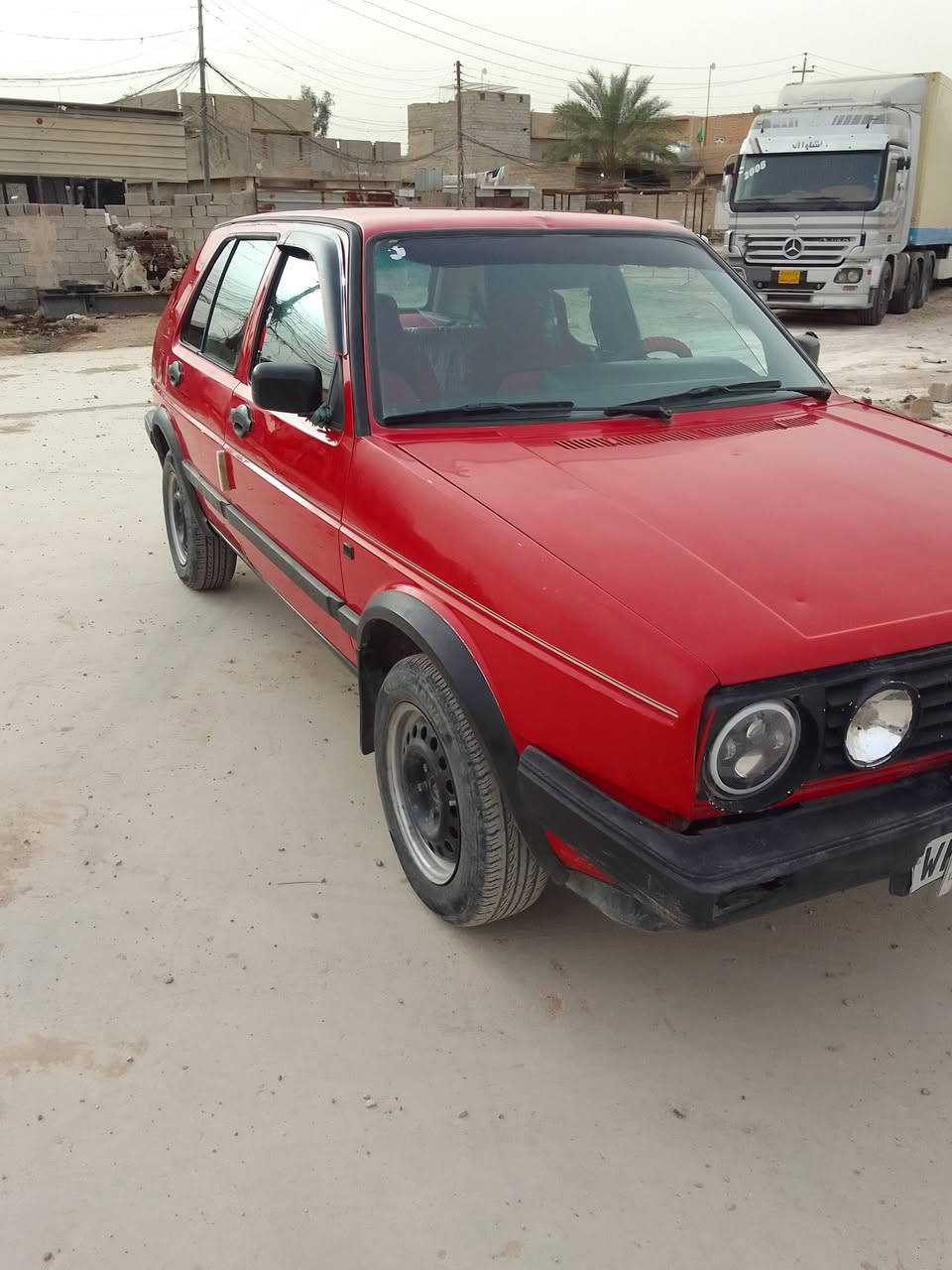 السلام عليكم سياره كولف عضم 
سياره جاهزه من كلشي 
سنويه لسنه ال2028
رقم ديالى كهربائيات كلهه شغاله 
محرك 1400سياره متعوب عليهه 
مابيهه نقص كير محرك خير من الله
العنوان ديالى الخالص 
السعر 31 وبيهه مجال حك الجيه
***********
