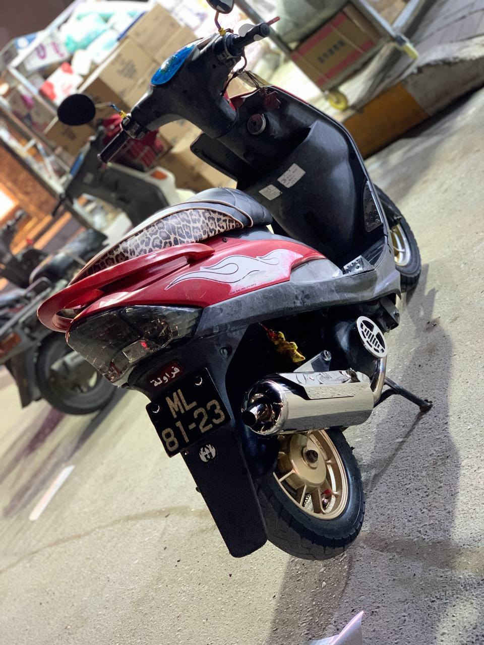 دراجه ماكس  ٥٥بلاديه دراجه لا تنقيص و لا تبخير
دراجه حلوه  و حله من صوره 
دراجه شوفت عينك  مرتبه و نضيفه
سعر ٩٠٠وبيهة مجال قليل 
مكاني شعب رقم ***********

ملاحظه دراجه كل نقص مابيه 
ورقم  مو ويه دراجه
