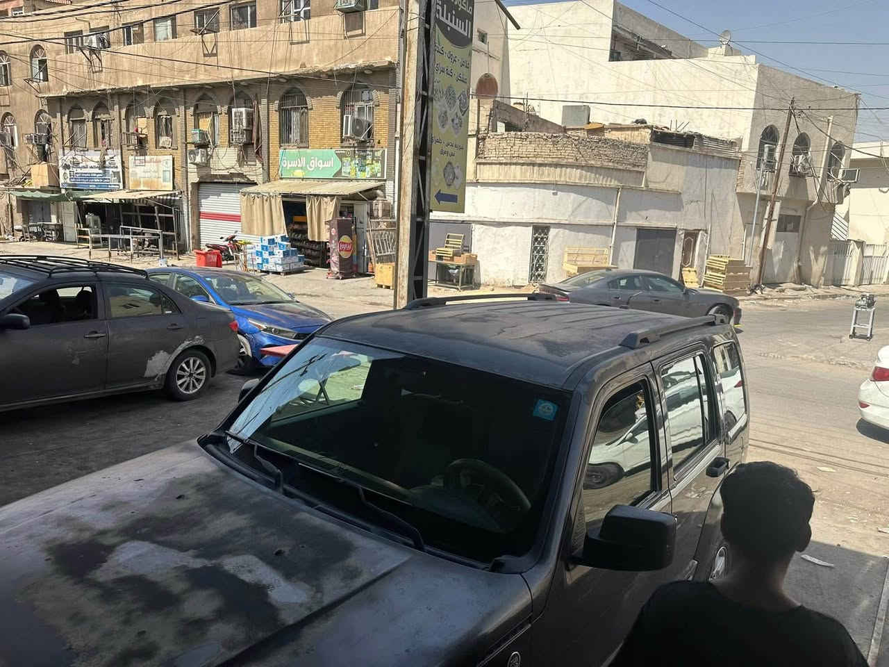 جيب لبرتي 2010 امريكي بدون حادث بيه جراد بالبنيد والقمارة موضح بالصورة مكاني بغداد ب 85 وبيه مجال اتصال ع رقم ***********
