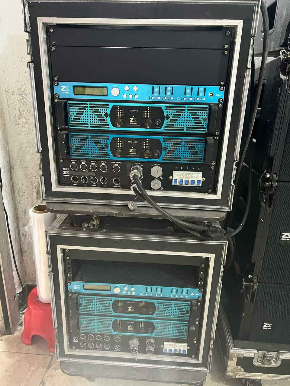Sell a set of ZSOUND VC 8 + 4 Array audio set, Dual 12 - inch full - frequency audio, 8 and 4 18 - inch bass and peripheral power processor, Welcome to Inquire, WeChat or whatsapp: + 86 19530625717


**إذا كنت صاحب هذا الإعلان وتريد حذفه لأي سبب، رجاءا أرسل رسالة إلى الدعم الفني**