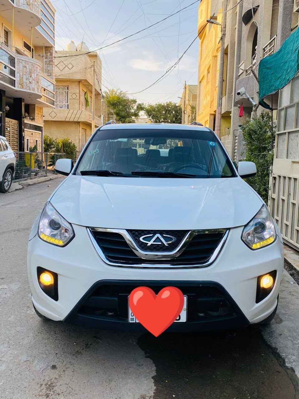 السلام عليكم عندي سياره شيري تيكو 2012 شبيه 13 رقم بغداد جديد كير كهربائي 5 نمر دواخل نضيفه سياره خير من الله كهربائيات شغاله السعر 68 وبيه مجال حك الجيه التواصل واتساب غير متواجد عل فيس ***********
