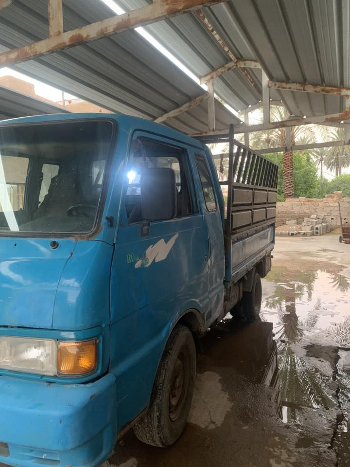 السلام عليكم كيا بنكو موديل96رقم صدامي كير محرك كهربائيات كلها شغاله خير من الله السعر ٣٢/وبيها مجال العنوان صلاح الدين الضلوعيه رقم الاتصال ***********//***********
