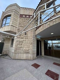 القادسية حي الضباط • ٥ غرف • ٢٥٠م