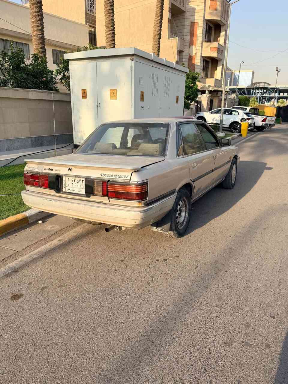 كامري موديل 1991
كير اوتوماتيك 
محرك وكير ممتازات
يسرا بلاد بدون تحوير 
بلاديه بدون صبغ 
فول مواصفات 
فتحه سقف 
السعر ٣٢ ورقه فقط 
مكاني بغداد منصور 
للاستفسار
*********** بغداد, العراق
