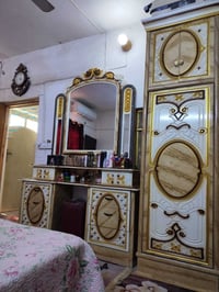 غرفه اخشاب 7 قطع نضيفه مكاني بغداد مدينه الصدر السعر بل خاص او اتصل 07...