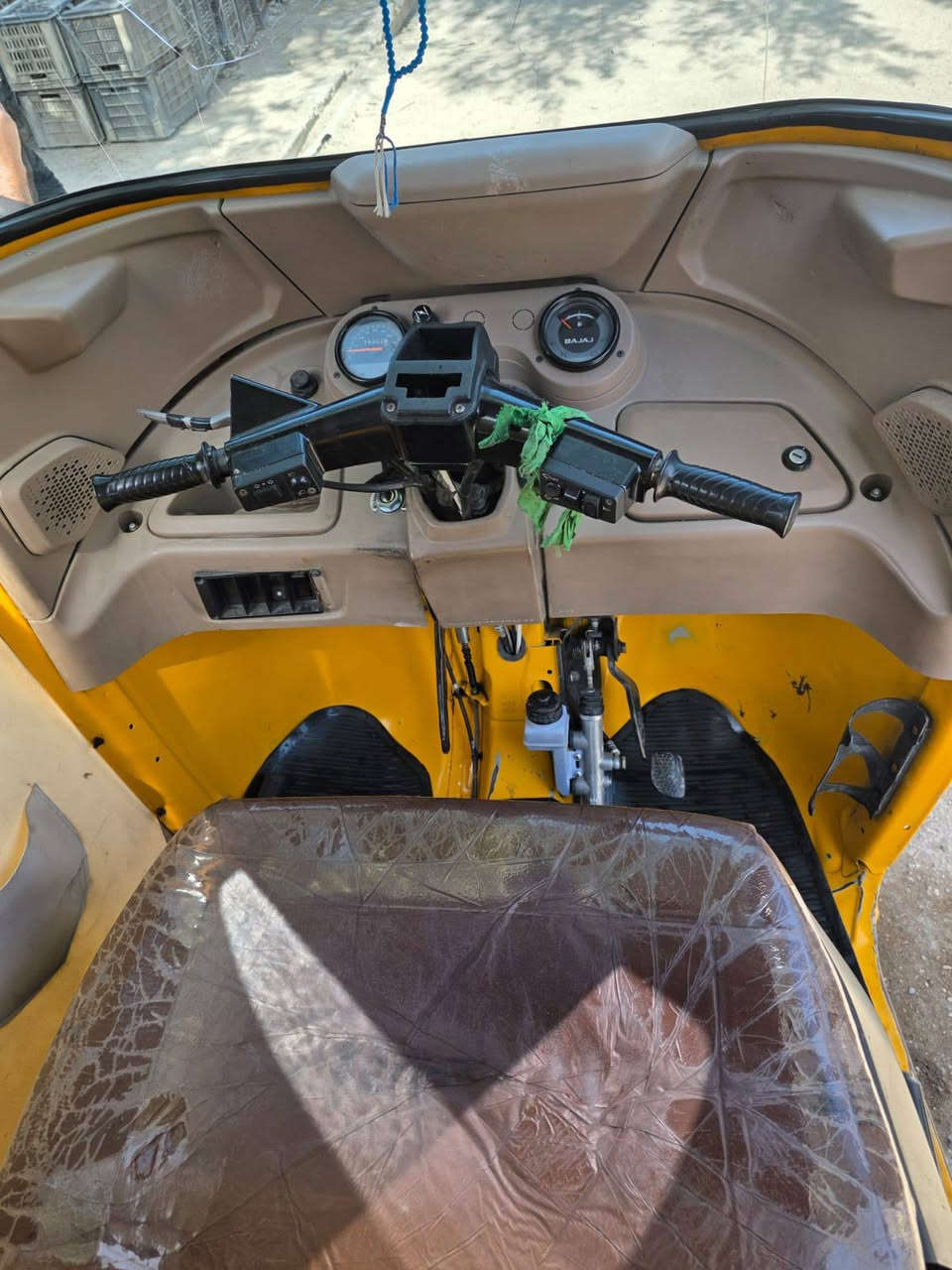 سلام عليكم تكتك واحد 2021    مكفولة كفالة عامة ضربة بل صورة موضحلك مشرلك بل صورة مكينة اكشن مكفولات من الفتح ولشد كشر مكفول من عدة هاي مو ضحة بل صورة تخم تاير جديد دبلات جدد كهربائيات جددسنوية انكليزي جدد  السعر 7500 اوبيهة مجال المكان بغداد الرئاسة شارع عشرين الرقم التليفون ***********
