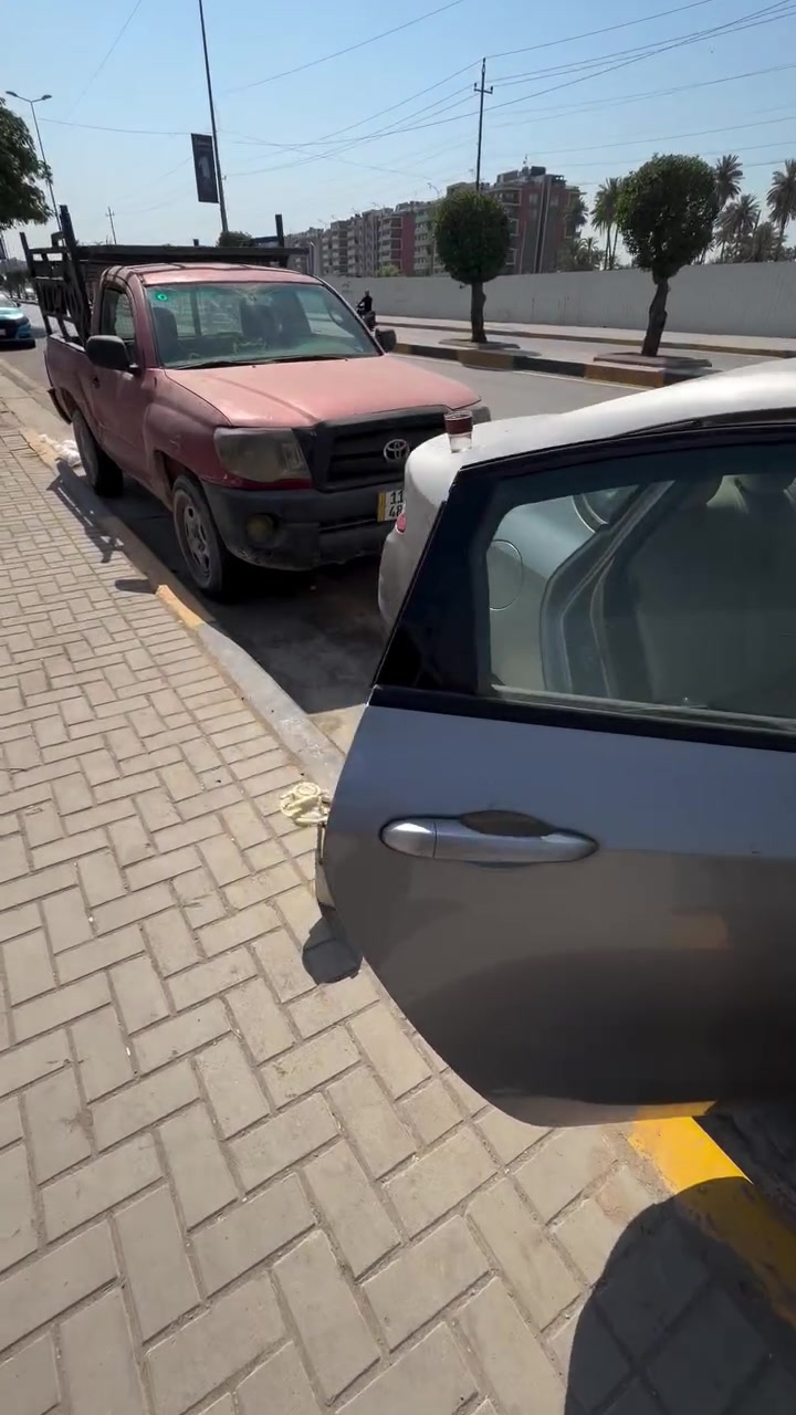 طوارء ✈️
في منطقه الكاضمية
تمه تبديل الفيتبم 
العنوان /ساحت عدن خلف معمل الطحين 
بدارت 
عباس دوج ***********
رضا دوج ***********
