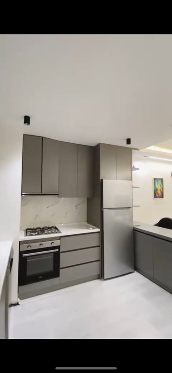 شقة مؤثثة للايجار
لالاف اير بورت 
طابق 2 
مساحة 75 م 
ايجار 500$ 
للاستفسار والتواصل 
***********
