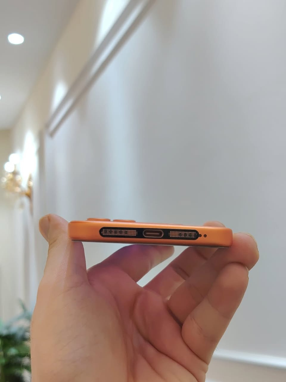 مساء الخير اخواني الكرام رمضان كريم ؏ـليڪم ip17 pro max 256 جهاز نسخة الشريحة شرق اوسط جهاز جدا نظيف بالاضافة الى لاصق شاشه وحماية لضهر الجهاز وقاعدة الكامرات عدد دورات الشحن 33 دورة & صحة البطارية 100% مع مجموعة حافظات وشاحن اصلي للبيع فقط بدون مراوس وجاء إلـي ميعجبه السعر ربي يرزقك الافضل السعر مليونين و150عنواني بصرة ابي الخصيب توصيل غير متوفر رقم الهاتف *********** اسف على الاطالة
