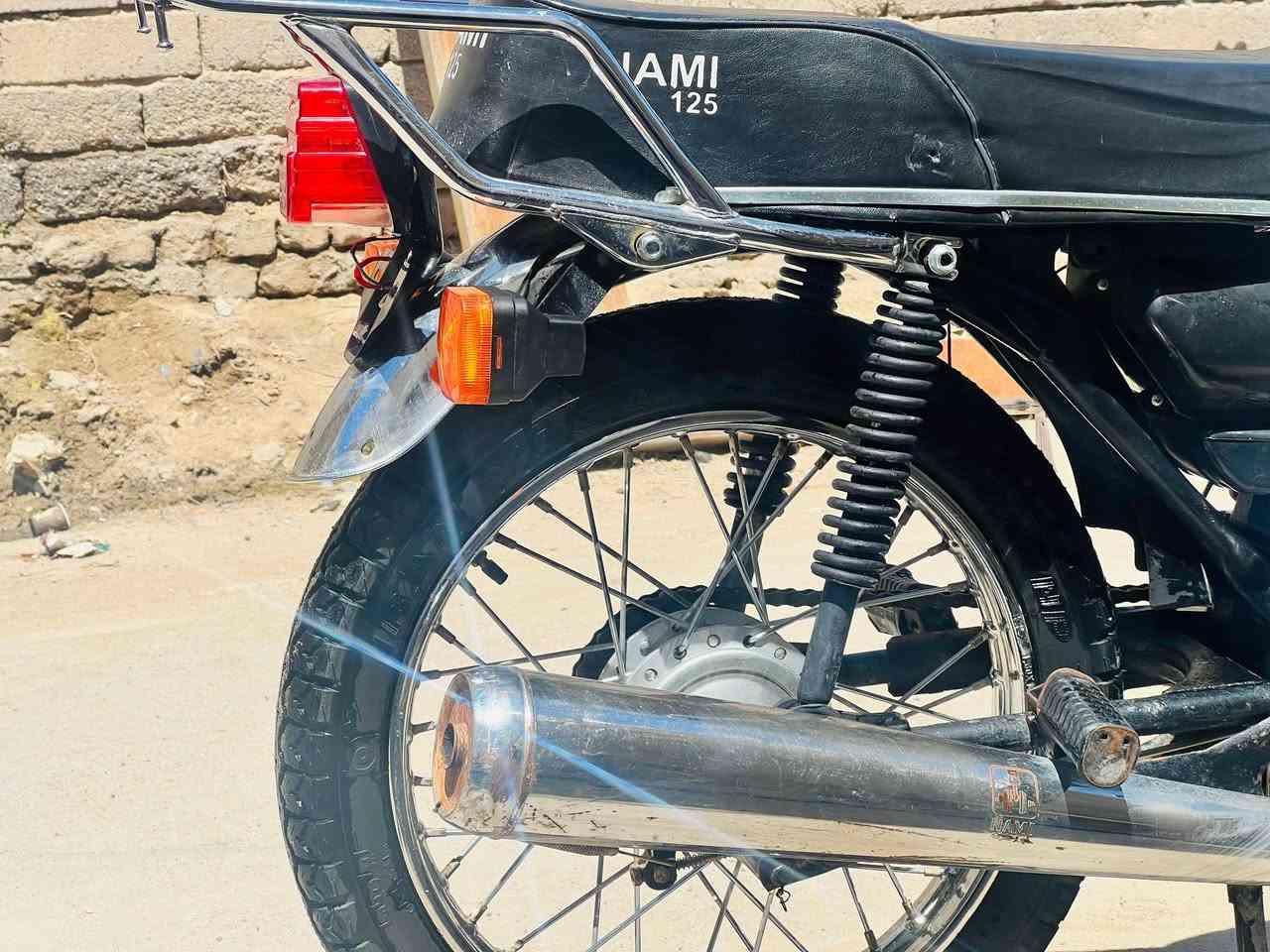 نامه شلامجه للبيع 
كلك كلك توني معمره 
مديل 25 كفاله عامه 
سعر 600 
شراي تفضل خاص 
***********
