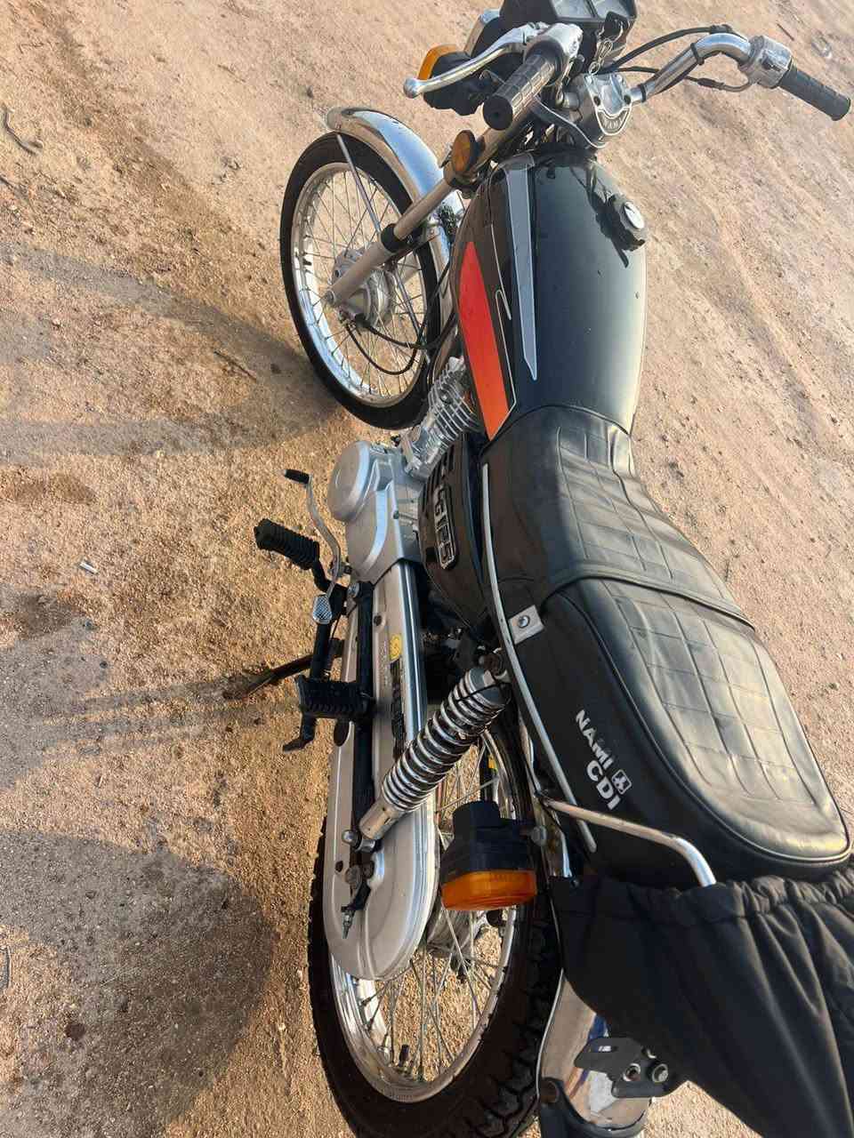 سلام عليكم دراجه للبيع أوراق شلامجه موديل 2014 مكفوله من كلشي سعرها 800قفل مكاني بصره خور الزبير الهاتف ***********
