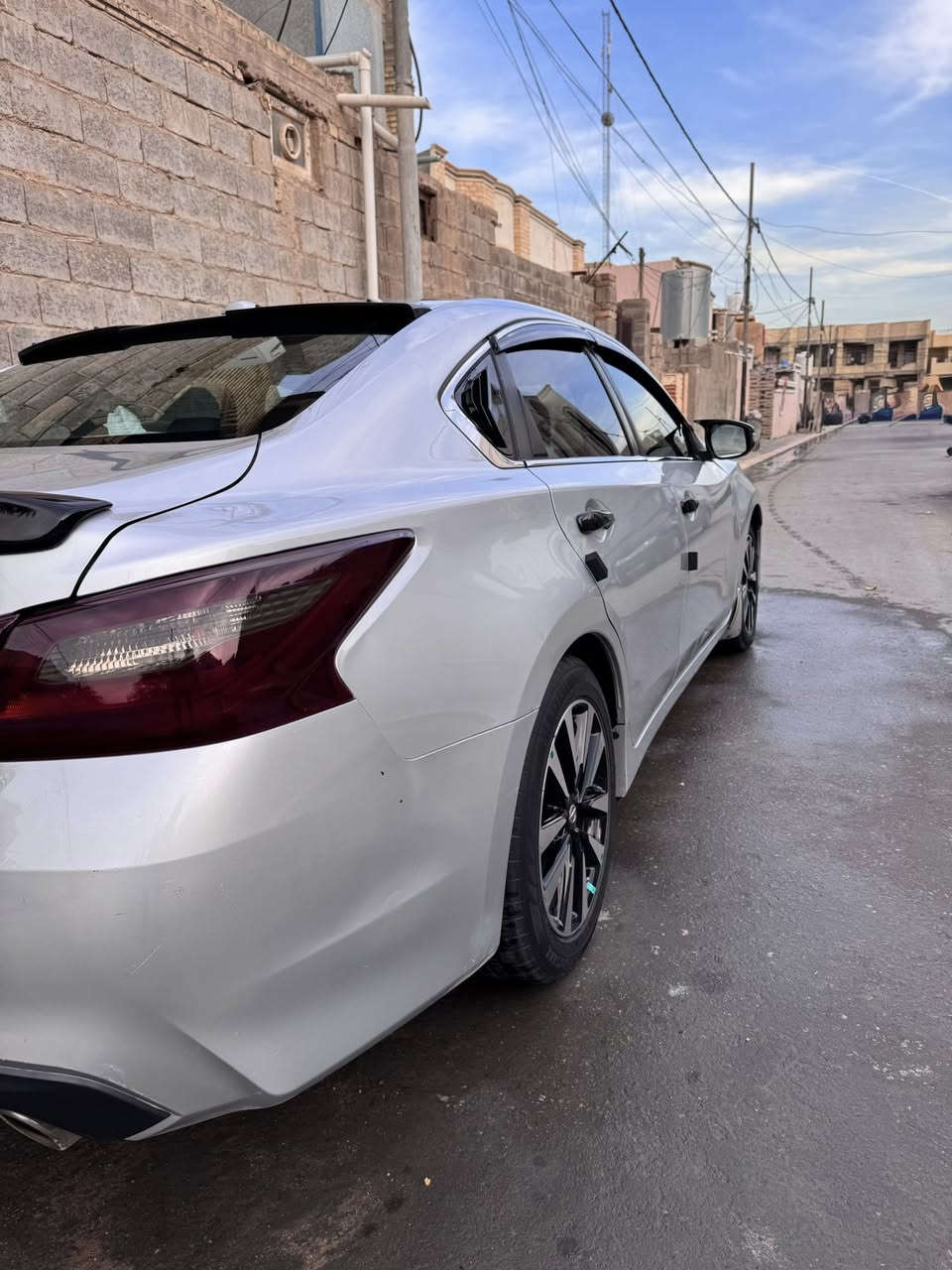 السلام عليكم
نيسان التيما 2018  SL اعلى مواصفات وارد امريكي
حساسات
رادار جانبي
كشنات تدفئة كهربائة
گير ومحرك مكفول

السيارة نظيفة كلش داخل وخارج رقمه اربيل

السيارة للبيع فقط وهذا رقمي واتساب الي يريد يستفسر

***********
