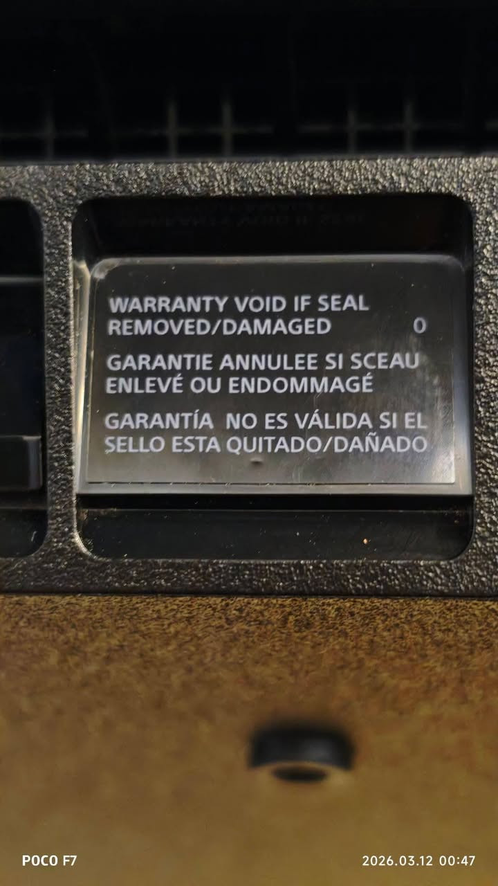 بلي 4 سلم مهكر
نظيف اخو جديد // ويا يوبي اس شاحن 
ويدات 2
وبي 6 العاب كما موضح بالفديو
سعر 260 الف 
ملاحظة مهكر يعني اي لعبة تعجبك تنصبها بالفين دينار 
***********  واتساب
