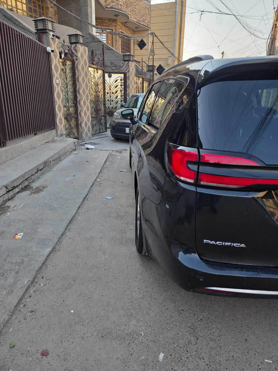 باسفيكا
مديل 2023 وارد امريكي 
ضربته بجم مثل مموضح صور الحادث فول تشغيل عن بعد الكير موس بوب كهربائي حساسات فول السياره جاهزه من كلشي 
رقم اربيل باسمي شرط التحويل  السعر ٢٢٠ او بيه مجال بسيط
مكاني بغداد الشالجيه 
***********
***********‬
