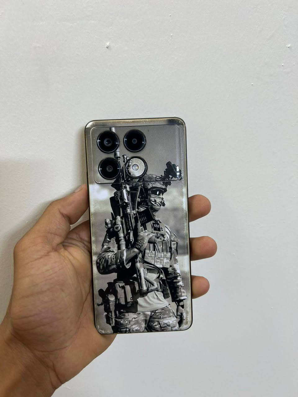 للبيعPOCO X6 Pro 5G
ذاكره512

شاشه120هيرتز +120فريم ببجي

كامل ملحقات

مكاني بغداد الغزاليه 

توصيل ما عندي 

سعر 250وبي مجال 

الرقم الاتصال:‏‪***********

رقم الواتساب :***********

‏بي نقطه بطرف الشاشه بكد الدوده مو جبير كلش صغير ما مبينه اصلا
