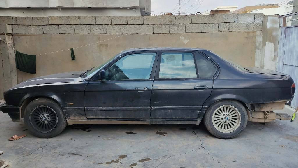 بـەناوی خودای گەورەو میهرەبان🌸🤍
BMW 730   v6 گێر تۆماتیک تەبریت گێر مەکینە ئەکسل تەبرید بەشەرد کارەبای بەشەرد
چوار جام کارەبا
کوشن کارەبا دەڵ ئێرباگ  
گێر ئۆتۆماتیکوو عادی 
3مۆد لێخورین ([ E/S/M[) ئیشەکات
تەنجیل  سەماعە بیلاد بلوتوس 
لایت زینۆن ئەڵقە سوور 
سABS.
ناوگێچ  RPM کیلۆمەتر ناو شاشە
هەموی بەشەرد ئیشەکات
سەنەوی پلاستیڪ لە 2018 بەسەر چوە ڕەقەم اصڵی بەشەردی ماڵی مەدەنی حاسیبەو ئەوەلیات سەیارەکە ماڵی دۆستە مەسرفی وای نیە تەقەو رەقەی نیە کپوو خۆشە شوێن چەمچەماڵ ژ.م ***********/////*********** کۆڕەک واتسئاپی لەسەرە 

تێبینی؛ دوکەڵی هەیە سەرف نیە لاسیق گایدەکانی ڕۆشتوە  /سعری 22مەجال شمشمل, السليمانية
