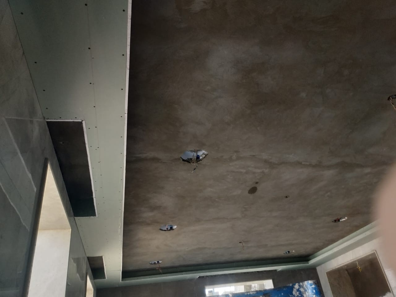 سجاد للديكورات وسقوف الثانويه عمل جبس بورد تسليم جبس بورد اخضر متر 20الف بس بوكس شغل السحب مربعات كافة ألديكورات الحديثة للحجز وألاتصال ع هذا ألرقم لكافه أحياء النجف   ***********
