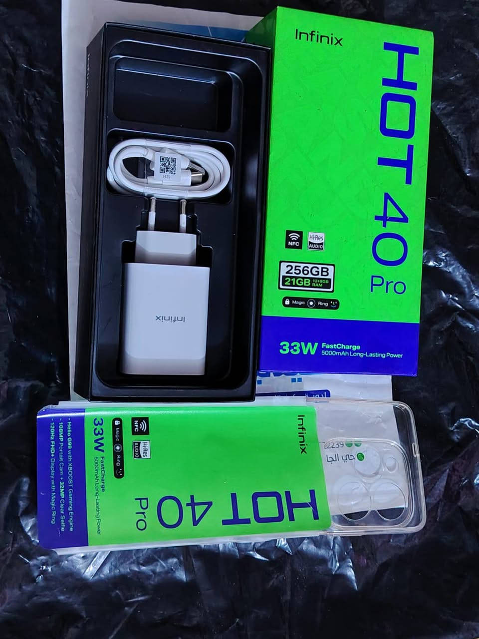 سلام عليكم جهاز إنفينيكس هوت 40 برو (Infinix Hot 40 Pro) بشاشة IPS LCD بحجم 6.78 بوصة ودقة FHD+ بمعدل تحديث 120 هرتز، ومعالج MediaTek Helio G99 القوي للألعاب. يأتي الهاتف بذاكرة تخزين 256 جيجابايت ورام 8 جيجابايت، كاميرا رئيسية بدقة 108 ميجابكسل، وبطارية 5000 مللي أمبير مع شحن سريع 33 واط.
جهاز نضيف كلش ومامفتوح ابد العنوان ديوانية السعر خاص


**إذا كنت صاحب هذا الإعلان وتريد حذفه لأي سبب، رجاءا أرسل رسالة إلى الدعم الفني**