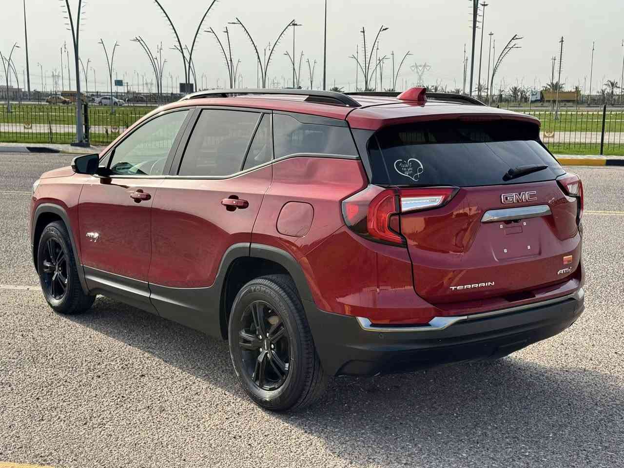 اسم السيارة : جمسي تيران
{1} الفئة : AT4
{1} الموديل : 2024
{1} عداد المسافة :  41 ألف
{1} اللون : كرزي
{1} اللوحة : حرة بدون رقم
{1} السعر : 175$
{1} المحرك : 1500 توربو
{1} حادث السيارة : مكفولة كفالة عامة من الضربة والصبغ السيارة تقرير مياه امطار برغي ما مفتوح بيها  تعمل وتسير من امريكا بالتقرير والسيارة قطرة ماي ماكو بداخلها شرط الفحص تعتبر كلين
{1} رقم الشاصي :
                                      3GKALYEG2RL107118
المواصفات : صندوك كهرباء - تشغيل عن بعد - كشنات جلد - كشنات كهربائية - تدفئة كشنات - مري قلابة مع R - فورويل - ذاكرة خزن ميموري  - رادار امامي - تدفئة ستيرن - شاشة كبيرة - نظام مغادرة خط المسار - الخ
للاستفسار الاتصال على : ***********
