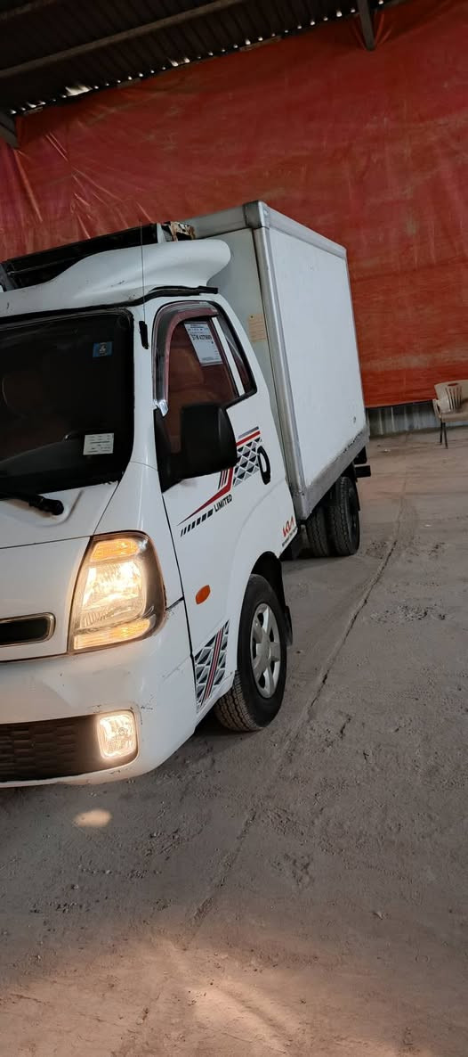 السلام عليكم
للبيع أو مراوس بحديث 
براد 2007 اب اسمي 

مكينه ٣٠٠٠ 

تبريد تجميد

السعر 88$$ أو بيه مجال 

الاتصال ***********
