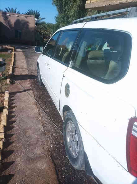 سلام عليكم  كيا كرنفال كاز أجره رقم بغداد موديل 7 كامل مواصفات بيع أو مراوس ب تكسي حسب القناعه بيها جاملغ أمامي السعر  110وبيهه مجال للاستفسار ***********
