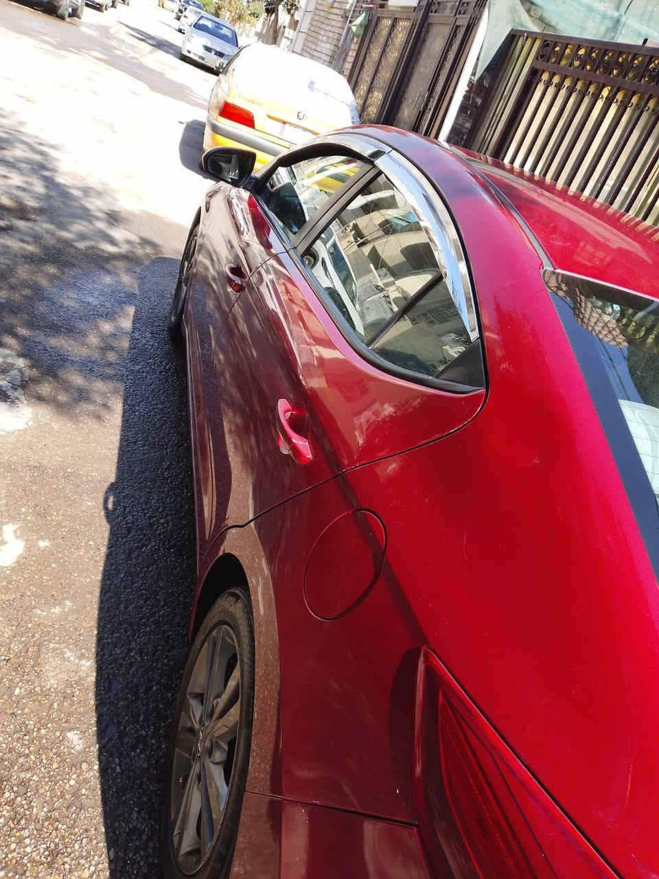 السلام عليكم
النترا ٢٠١٧ للبيع 
ماشيه ١٠٨ 
سونارهه موجود بلمنشور صار شهر مسوي 
سعرهه١٢٥ 
مكاني بغداد البلديات 
رقم ***********
