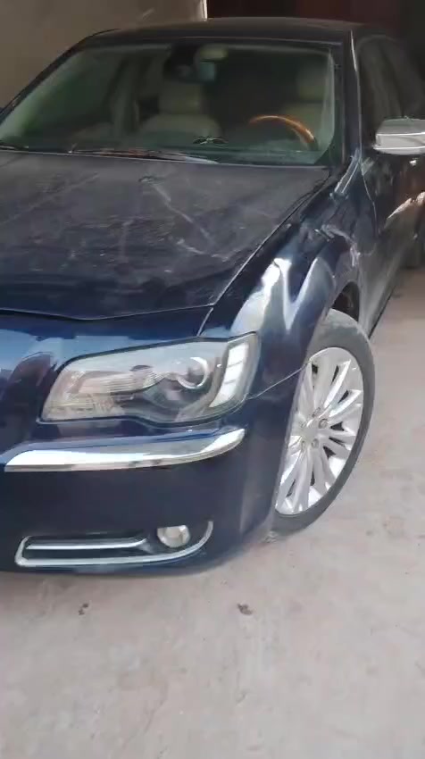 السلام عليكم اكلايزر 14ادوات  كفاله من الكص و سرقه وعشارين.  ما بيه نقص برغي فول الفول عده الفتحه محرك 3600 ضربته جملغ ايمن امامي فقط ما وصل للغود السعر85بيع و مروس ***********
