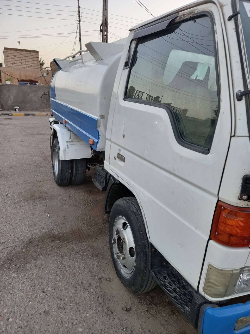 دنكر مازده محرك كير وشاصي مكفول كله جديد البيع  لاتصال على الرقم ***********
