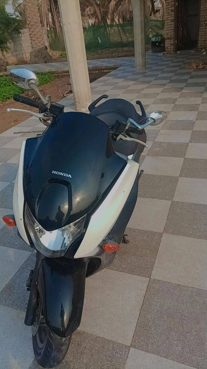 السلام عليكم دراجه جديده للبيع استفسار على الرقم‎0780 345 0714
