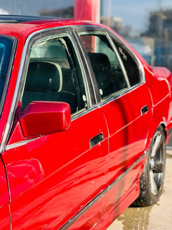 سڵاوی خوای گەورەتان لێبێت .. bmw مۆدیل 92 ئاڕم پلاستیک هەولێر بەس کاڵبۆتەوە بەشەرتی ئەوەلیات ،، مەکینە 520 کەپسی دیجتاڵ گێڕ عادی سڵاید ناو ڕەساسی دوو جام کارەبا تایوویل سپۆرت دەعمی سپۆرت سەیارەکە دواو پێشی کەپسە شانو سەقفی بەشەرت دەعمو لێدراوی هیچ نیە سەیارەکە گێڕو مەکینەو ئەکسلی بەشەرت کارەبای کامل مەزبوتە هی ماڵی خۆمە کامل گیانی مەزبوتەو بێ مەسروفە کەرمیو ناو گێچ و دارو بەردی ئیش ئەکات بیلاد تەبریدیشە،، بۆ فرۆشتن لە سلێمانیم سعری 30 گەڵاو معامەلەیەکی زۆر زۆر کەم ،، ژ.م *********** ❤ السليمانية, العراق
