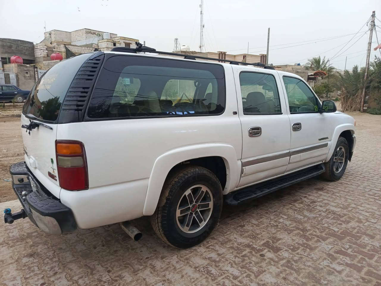 يوكن 2002 مكفوله مكينه جديده تخم تاير حداديه جيده رقم انبار مشروع وطني تداور باي محافظة الستفسار على الرقم ***********  مكانه بلنجف المحرك 5300 الكير 700 السعر 90
