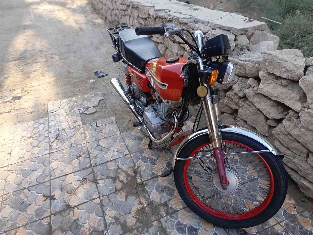 سلام عليكم  دراجه للبيع مديل 20 كهربائيات كله شغاله كلك سعر خاص


**إذا كنت صاحب هذا الإعلان وتريد حذفه لأي سبب، رجاءا أرسل رسالة إلى الدعم الفني**