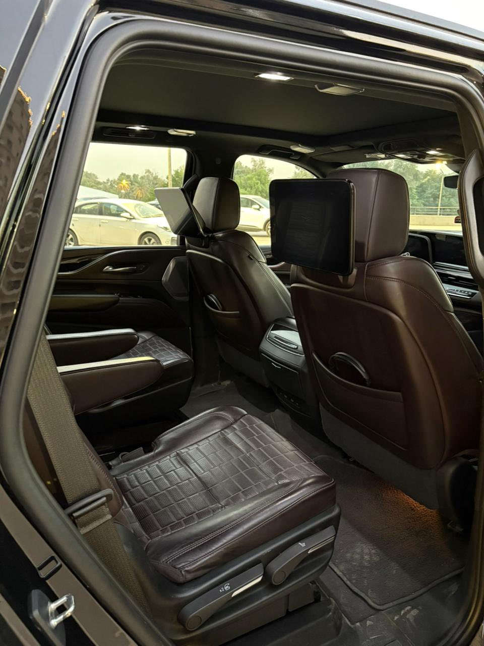 كدلاك اسبرسو
موديل 2023
ماشيه 35
للبيع مكفوله من كلشي 
مغلفه 
سعر خاص او اتصال 
علماً الرقم موياها
***********
