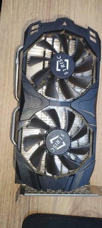 RX 580 • ٨ جيجا • غير مستخدم بالتعدين