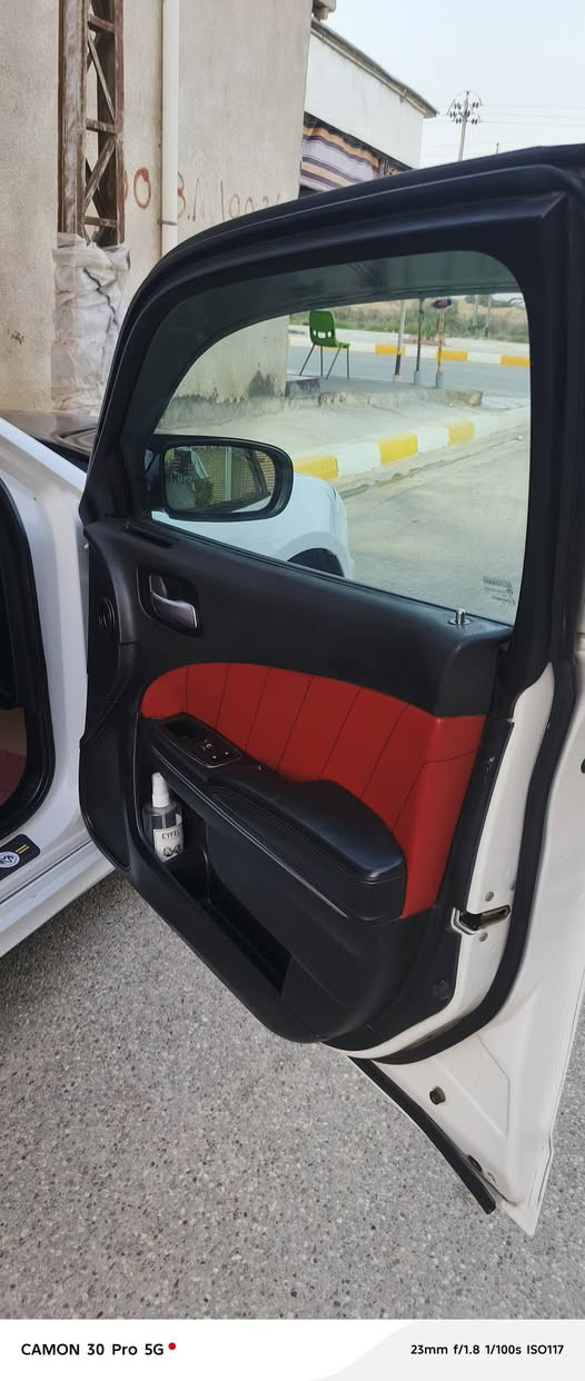 سلام عليكم
دوج چارجر بوليسي  موديل 2017 اصل اصل اصل
وارد امريكي محدثه SRT
مكينه 5700 v 8 هيمي
ماشيه 116
كير تعليك 
السياره بدون ايرباك
سياره جاهزه كير مكينه حداديه تدفئة تبريد 
ويل 18 مع تخم تاير جديد 
ضربتها  مرفقه بالصور 
سنويه 2029
مكان ذي قار شطره 
بيع فقط بدون مراوس
***********

