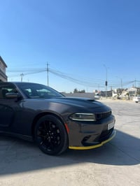 موديل ٢٠٢٢ • ماشي ٣٥٤٢٠ • ضرر امامي