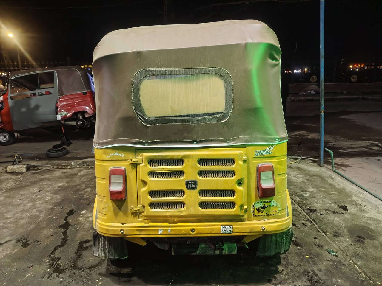 تكتك 2020 مرقم سعر 6750 وبيها مجال بغداد البياع حي العامل (بيع مستعجل) تفاصيل اتصل على الرقم  ***********
