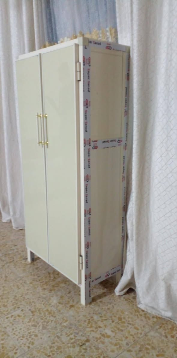 السلام عليكم شغل جديد جزامه القياس ارتفاع مترونص والعرض ٧٠ والنزال ٣٥ السعر ع الخاص اذا شغل ماعجبك يرجع يوجد توصيل داخل ميسان مستعدون تصليح كاونتر قديم للاستفسار مراسلة الصفحه او اتصال ع رقم وات ساب  ***********
