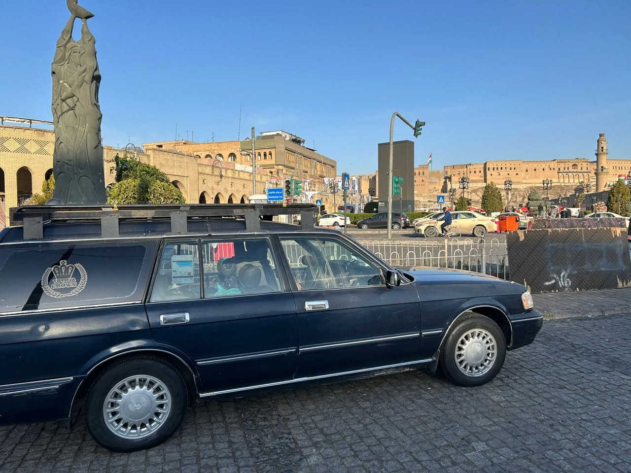 السلام عليكم ورحمة الله وبركاته 🤝
سوبر كراون ارنب استيشن 
ابسمي رقم انكليزي 
شرط التحويل 
موديل 1993
مكينة كير مكفولات خير من الله 
كهربايات بلادية ما ملعوب بيهة 
صدر امامي جديد 
السعر 68 وبيهة مجال بسيط حك الجية 
مكان السيارة صليخ ال600 
رقم الهاتف ***********

