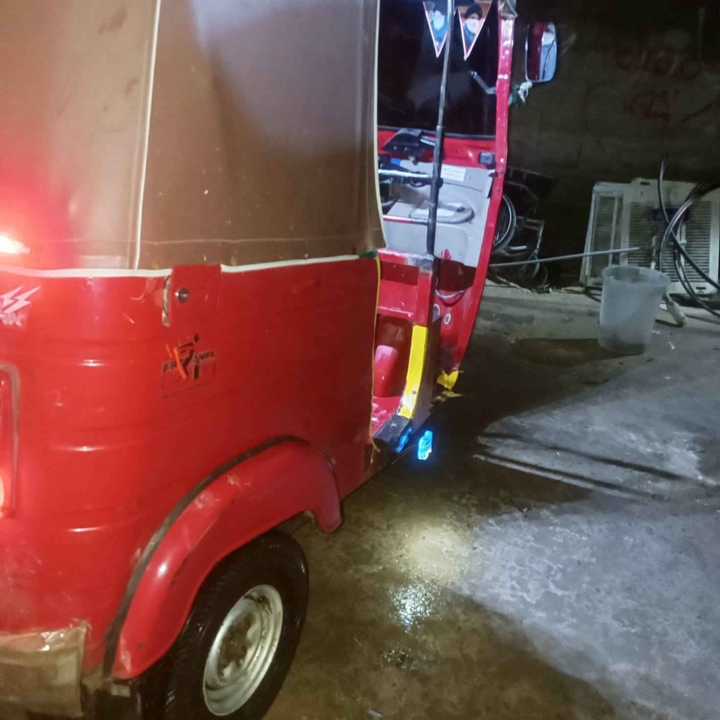 للبيع موديل17 شهر12  اوراق اوراق تخم تايرات سفريات دوشمه كهربايات كله جديد تراي اطيك يخبل مال جديده نكره سلف وكبل لشارع التكتك مال جني مكاني بغداد الرشاد السعر 3400 وبيها  مجال المو شراي لا يخابر رحمه لماتولكم***********
