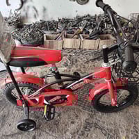 بايسكل حجم 12 مستعمل قليل سعر 30 وبي مجال شريي خبر 07744497495